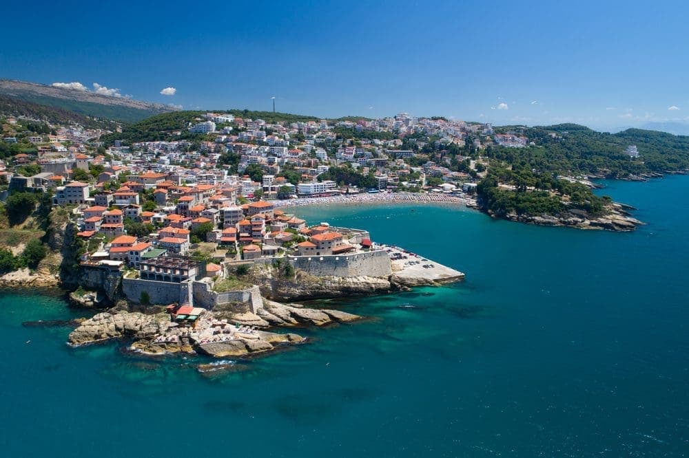 Tragédia Montenegróban: Fegyveres lövöldözés 12 halálos áldozattal