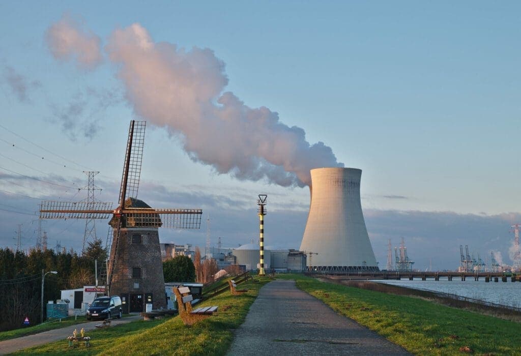 Meglepő fordulat, Belgium mégsem zárja be atomerőműveit – Jöhetnek az új reaktorok is