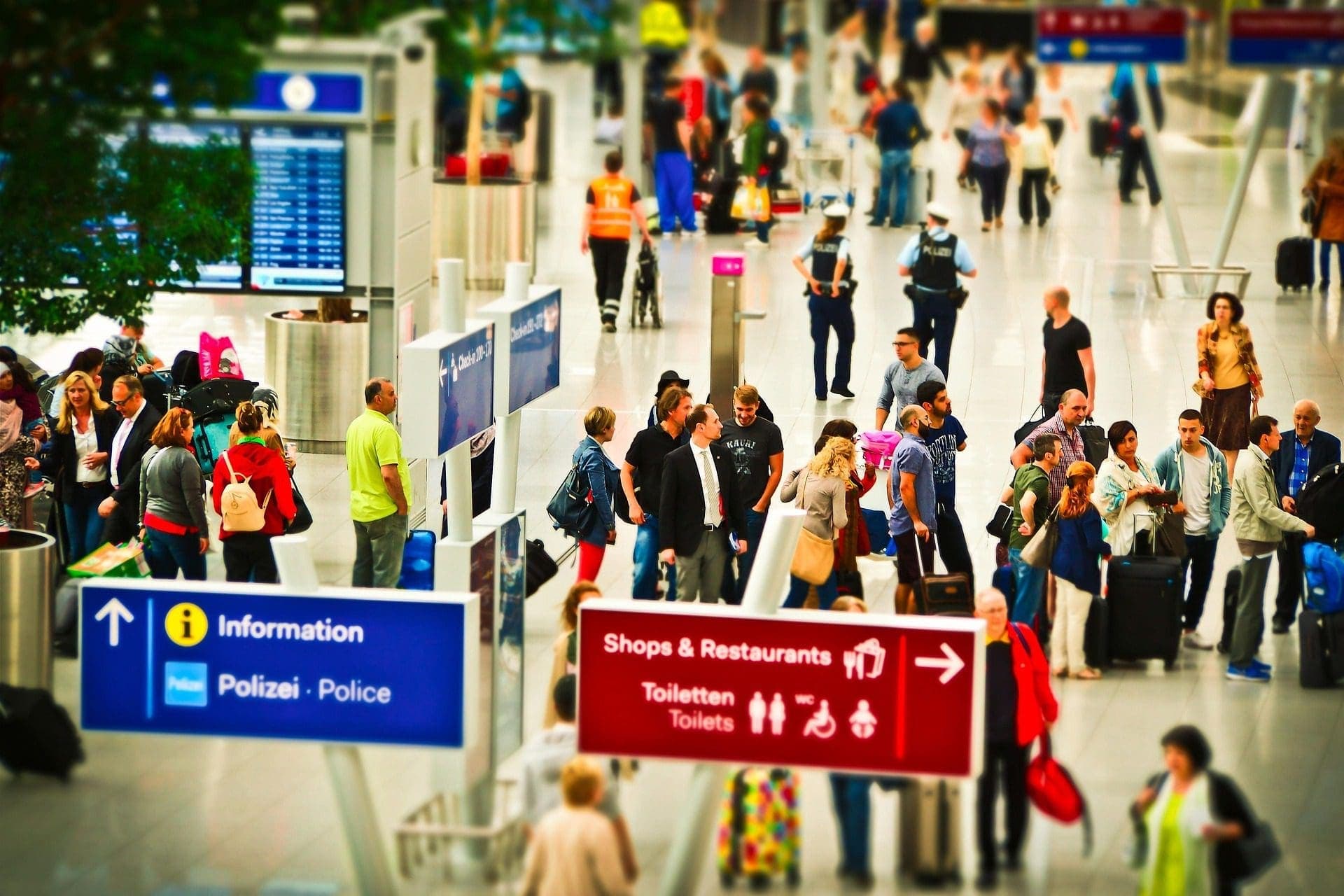 Hogyhogy nem vették észre a robbanóanyagot a poggyászban? – Súlyos biztonsági rések a belga reptereken