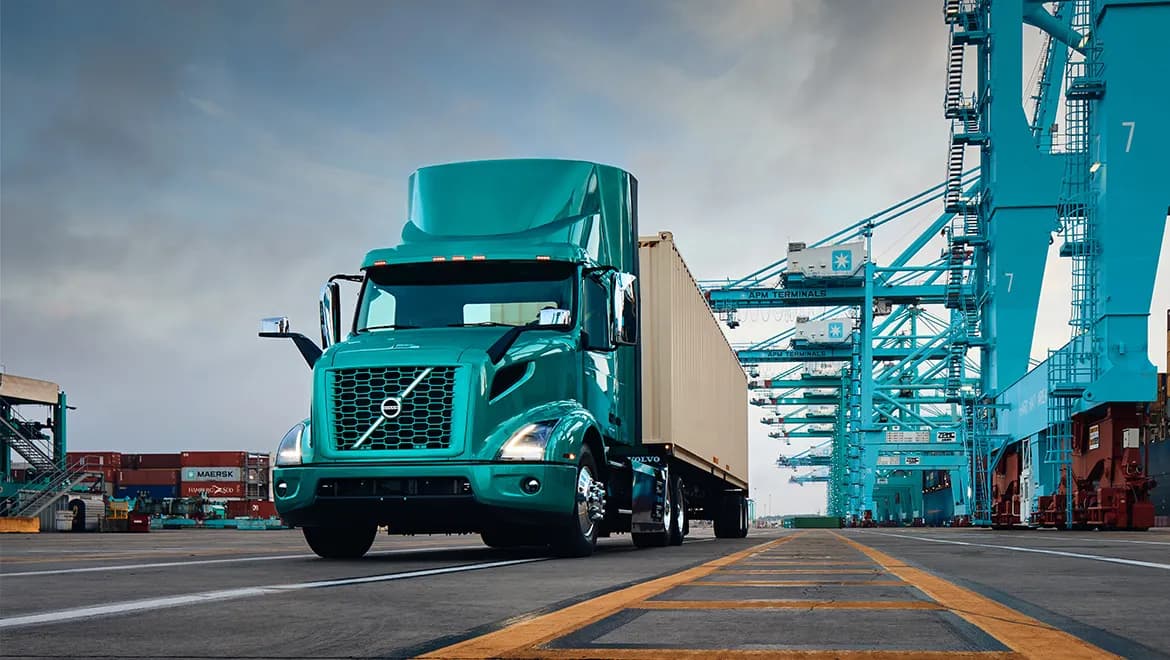 Durva lépésre szánta el magát a Volvo – Három amerikai gyárban is leépítenek