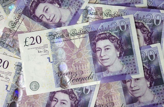 Mi történt, hogy három évtizedes csúcson a piac? – A brit államkötény 5,7 százalékon