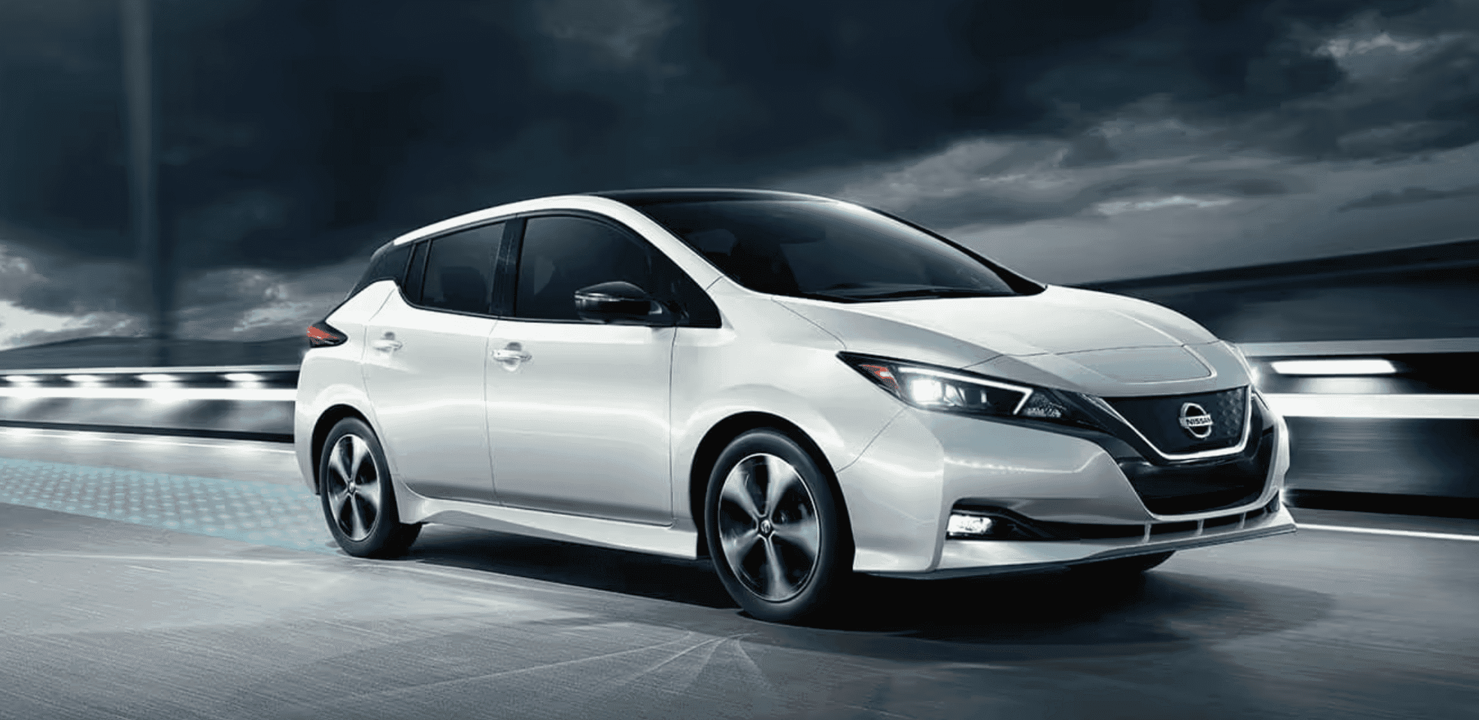Kigyulladhat a Nissan Leaf – 19 ezer elektromos autót hívnak vissza világszerte