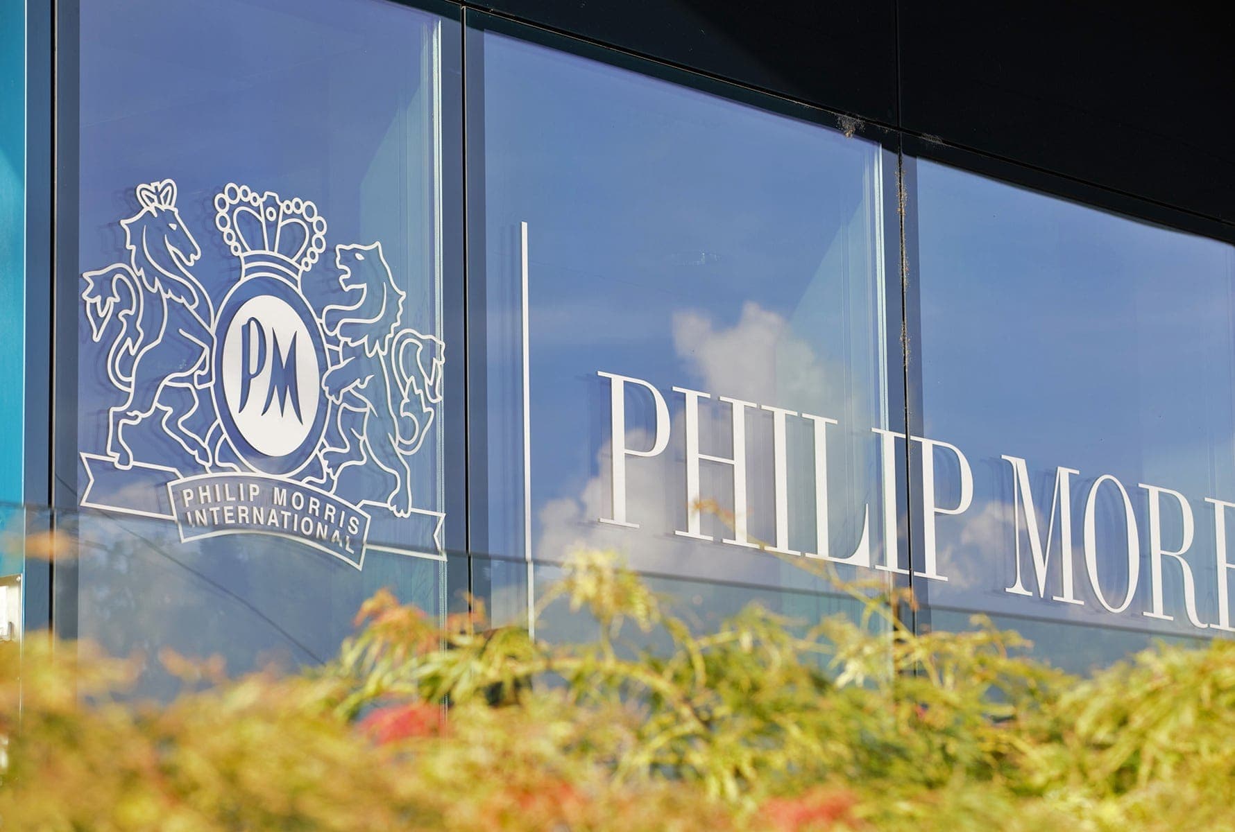 Szárnyal a Philip Morris – A füstmentes termékek új rekordprofitot hoztak