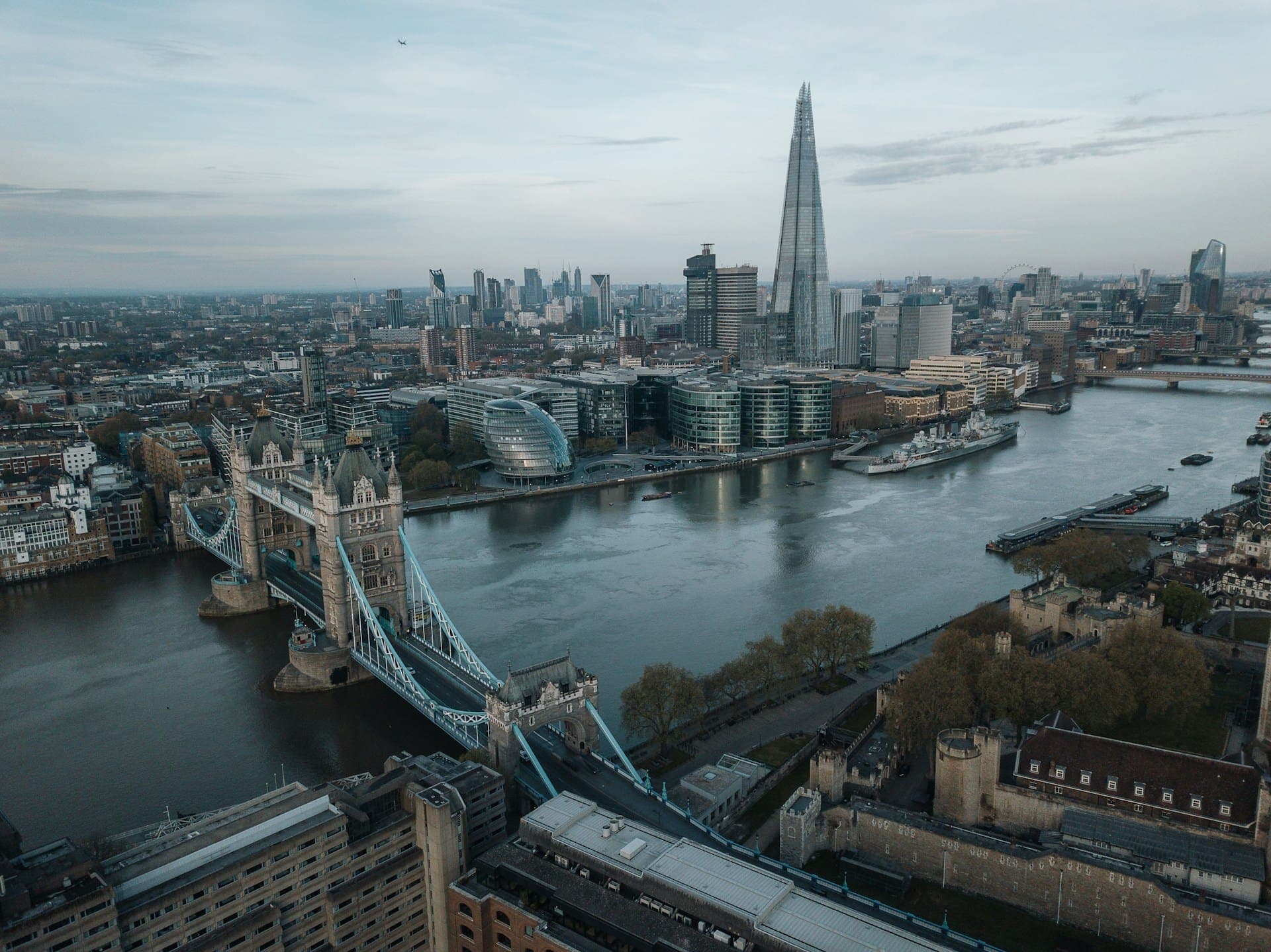 London legmagasabb irodaháza épül – A JPMorgan brutális beruházással foglalja el a Canary Wharf negyedet