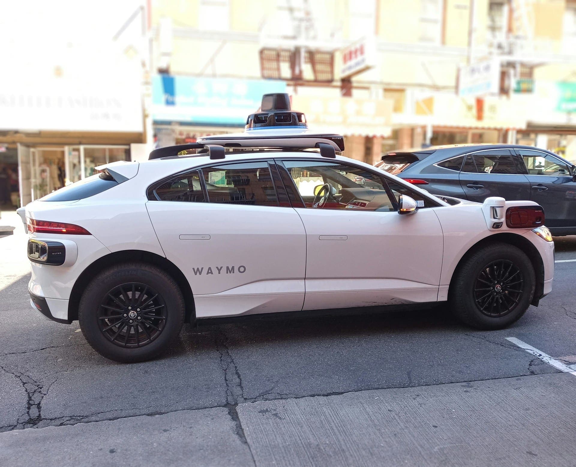 Egy áramszünet is elegendő – Káoszba fulladt a robotaxi közlekedés San Franciscóban